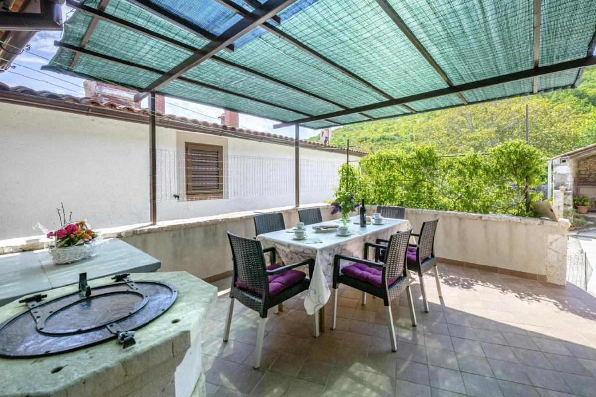 Marina Plomin In Plomin - Haus Fuer 6 Personen Villa Dış mekan fotoğraf